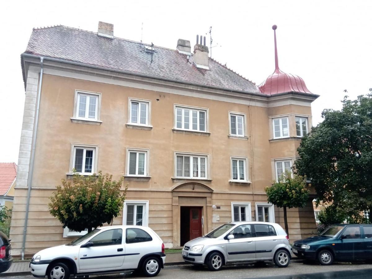 Pod Vezi Daire Mikulov Dış mekan fotoğraf